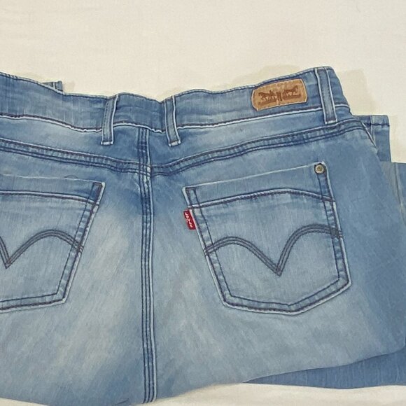 Levi's 529 Curvy Straight Leg Mid Rise 10 Stretch Faded Light Wash Denim Jeans - Picture 9 of 14
